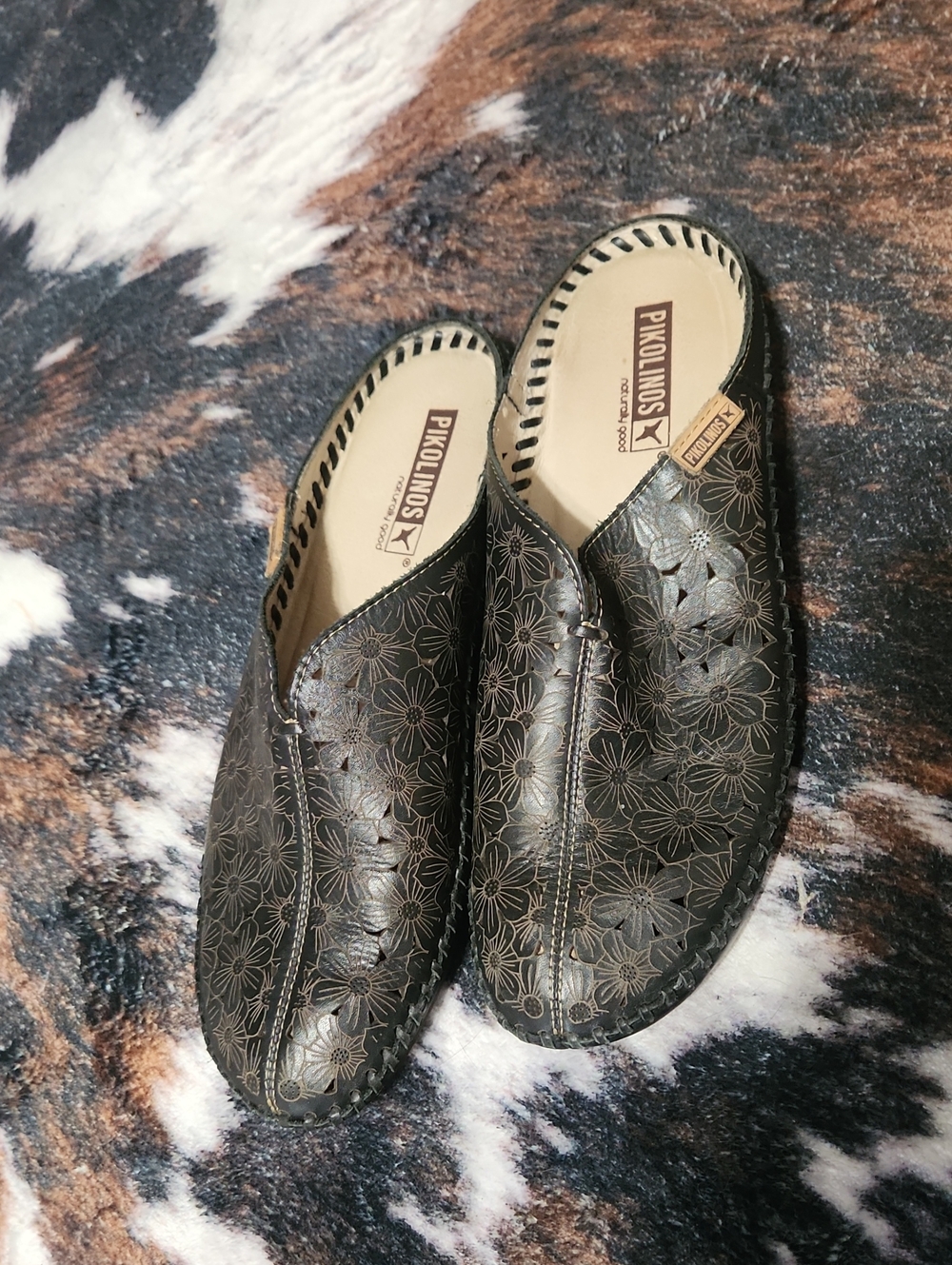 PIKOLINOS Dark Brown Floral-Perforation Leather Slip-On Flats